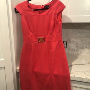 ⭐️ Coral Tahari Belted Dress, Size 8